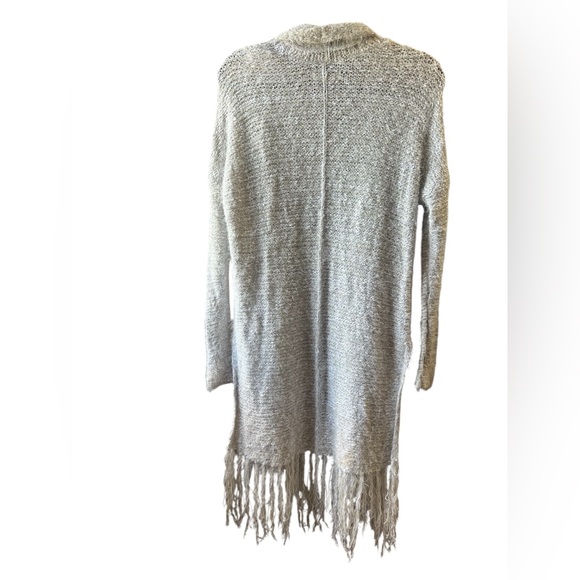 Abercrombie & Fitch Cozy Fringe Hem Sweater cardigan - Picture 2 of 5